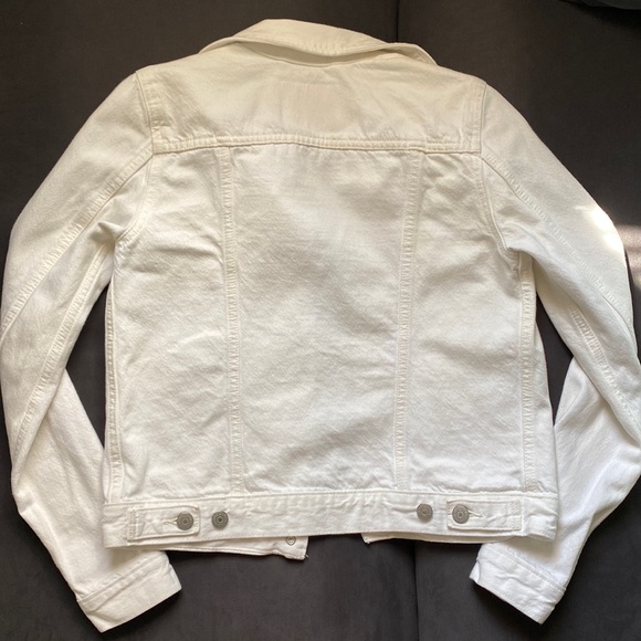 Levi’s Denim Jacket - Picture 5 of 5